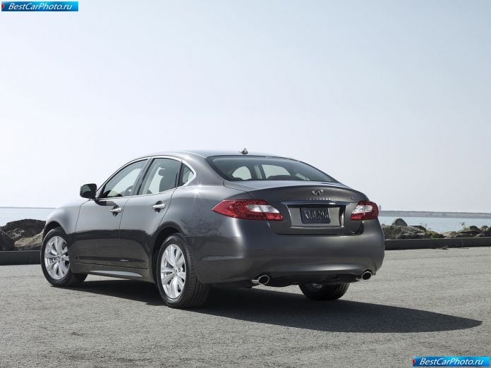 2011 Infiniti M - фотография 28 из 66