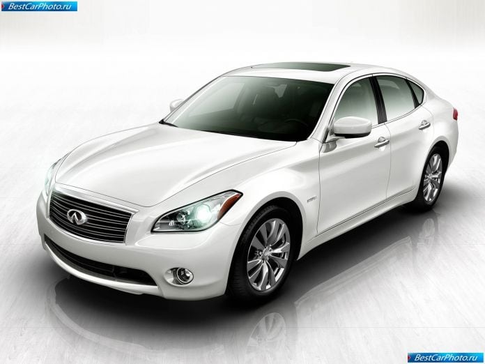 2011 Infiniti M - фотография 32 из 66