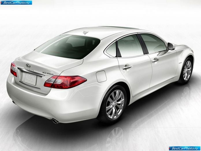 2011 Infiniti M - фотография 34 из 66