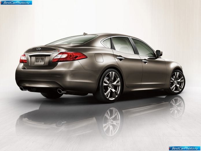 2011 Infiniti M - фотография 35 из 66