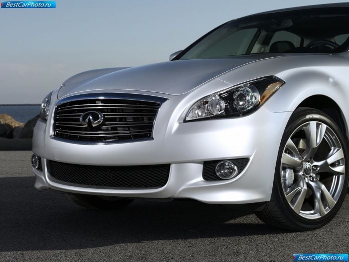 2011 Infiniti M - фотография 51 из 66