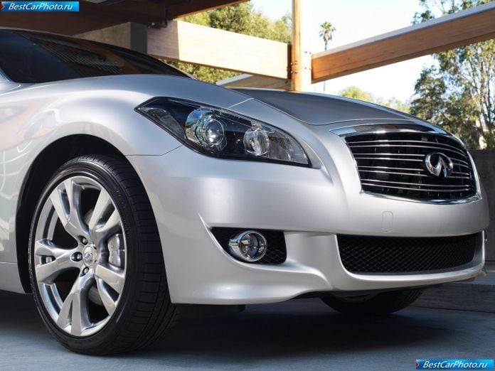 2011 Infiniti M - фотография 52 из 66