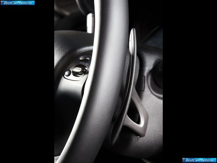 2011 Infiniti M - фотография 64 из 66