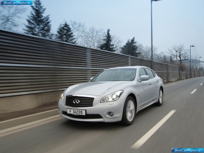 2011 Infiniti M35h - фотография 19 из 79