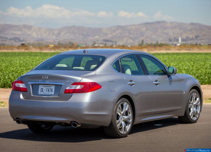 2013 Infiniti Q70 - фотография 3 из 11