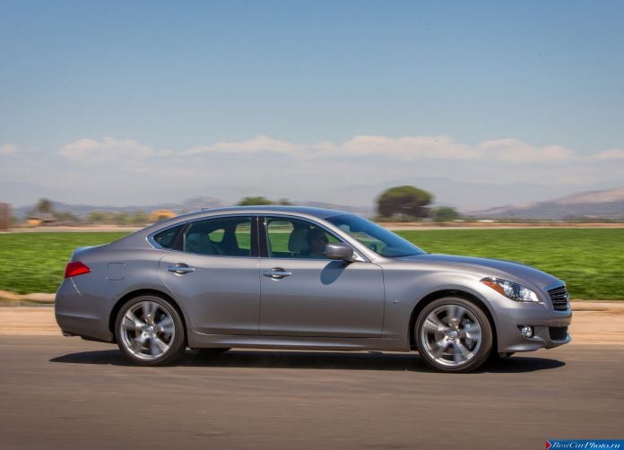 2013 Infiniti Q70 - фотография 4 из 11