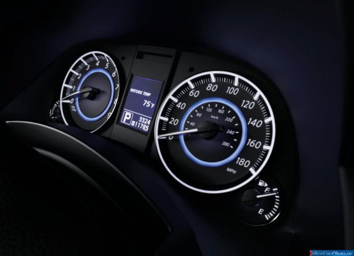 2013 Infiniti QX70 - фотография 14 из 21