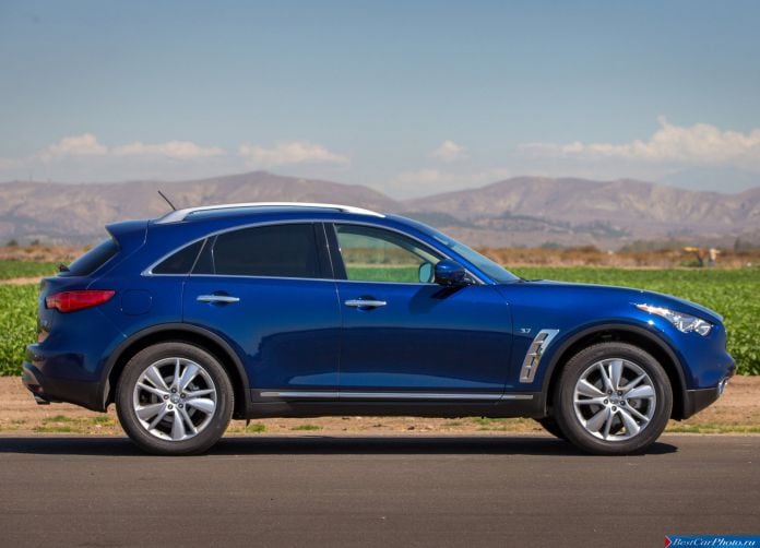 2013 Infiniti QX70 - фотография 16 из 21