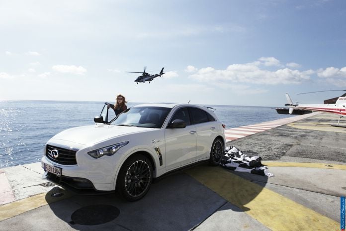 2013 Infiniti FX Vettel Edition - фотография 10 из 64