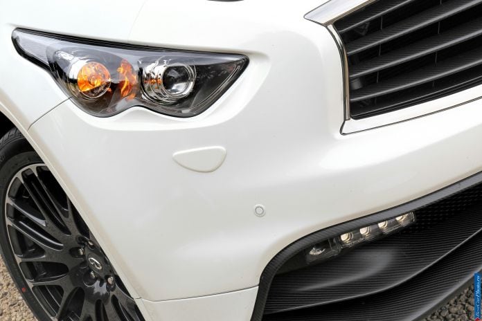 2013 Infiniti FX Vettel Edition - фотография 34 из 64