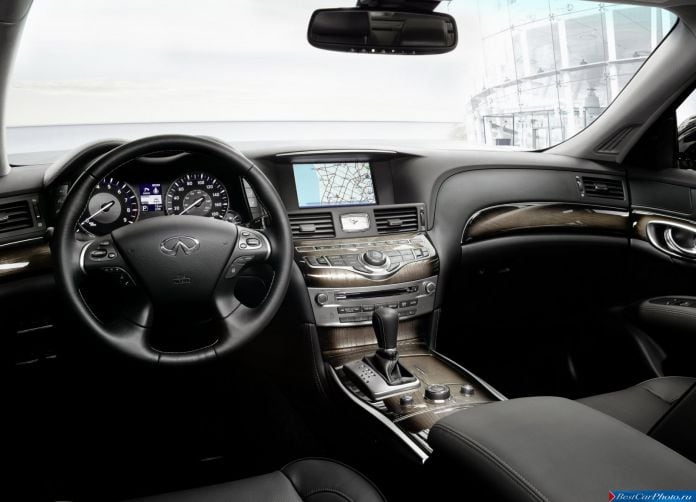 2014 Infiniti Q70 - фотография 13 из 14