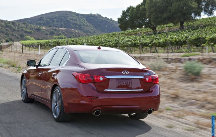 2014 Infiniti Q50 - фотография 4 из 65