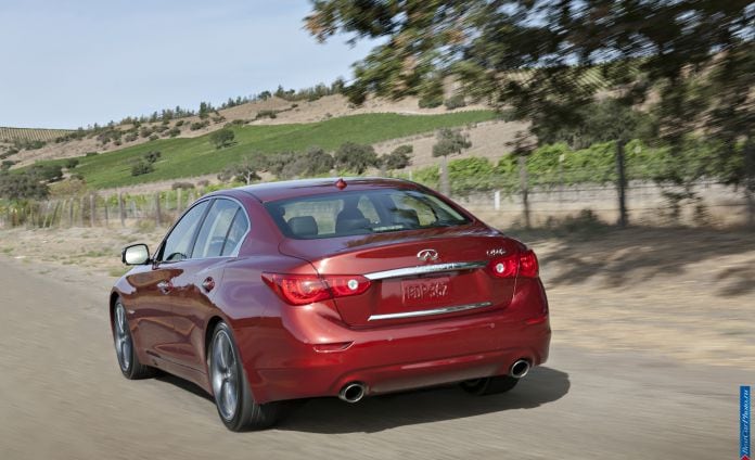 2014 Infiniti Q50 - фотография 10 из 65