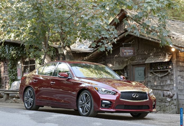 2014 Infiniti Q50 - фотография 14 из 65