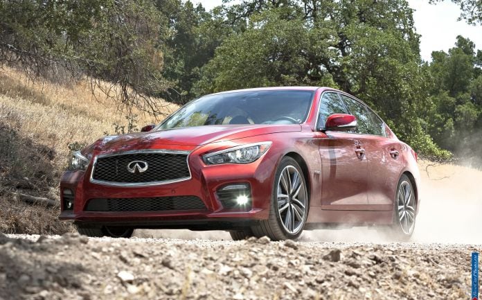 2014 Infiniti Q50 - фотография 16 из 65