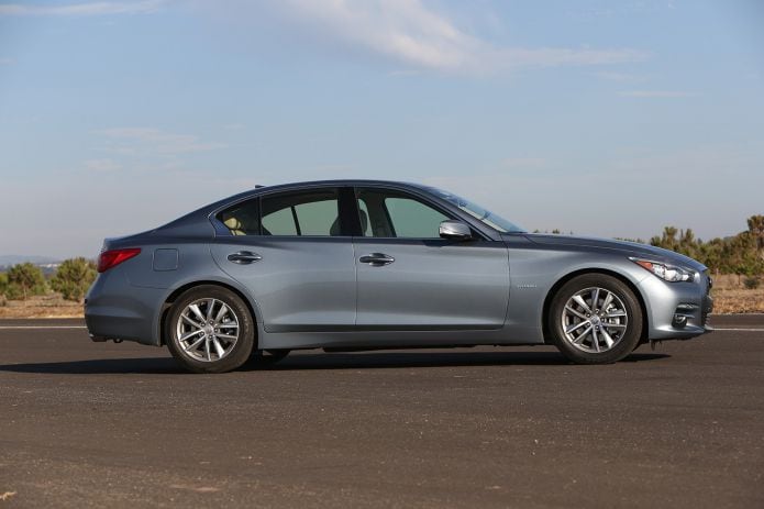 2014 Infiniti Q50 - фотография 30 из 65