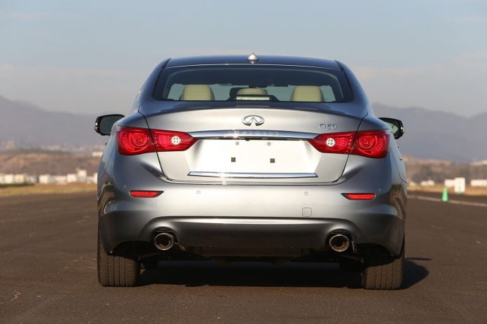 2014 Infiniti Q50 - фотография 38 из 65