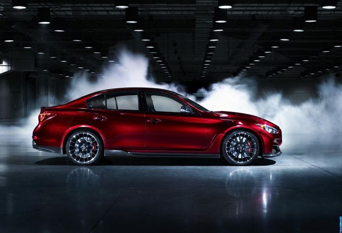 2014 Infiniti Q50 Eau Rouge Concept - фотография 4 из 16
