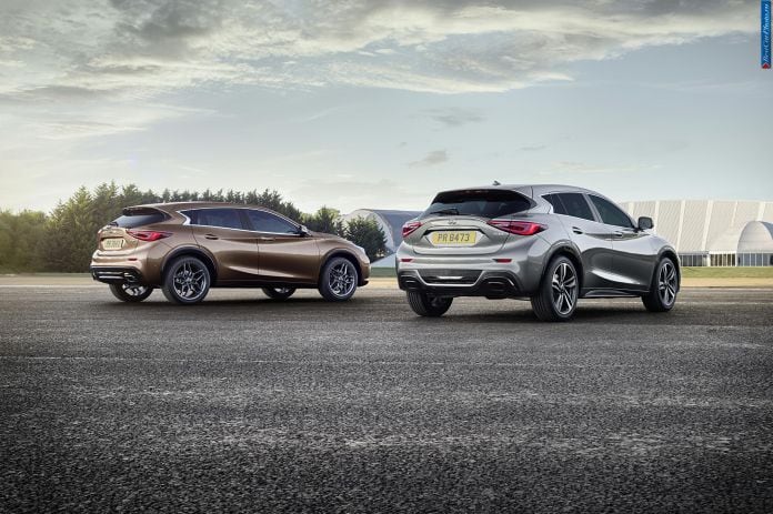 2016 Infiniti Q30 - фотография 16 из 122