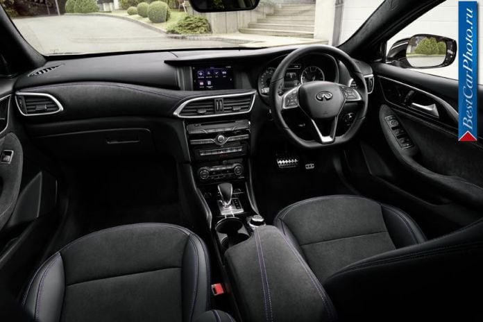 2016 Infiniti Q30 - фотография 20 из 122