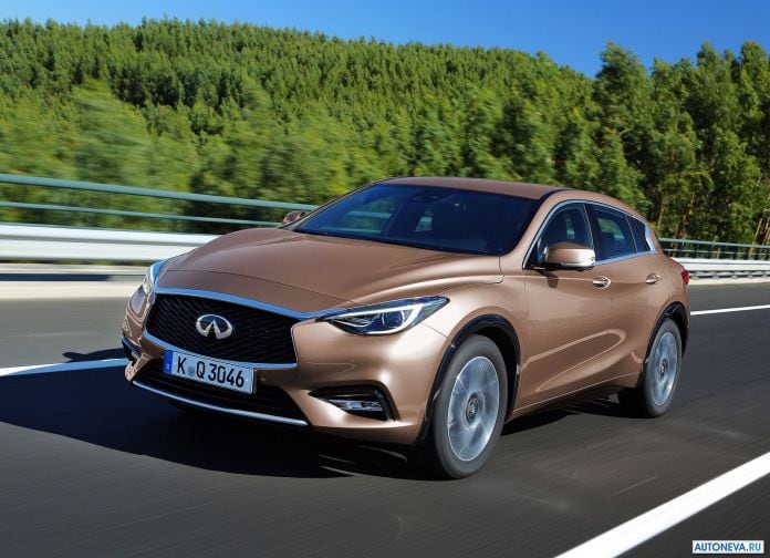 2016 Infiniti Q30 - фотография 24 из 122