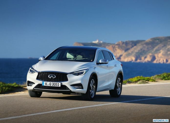 2016 Infiniti Q30 - фотография 26 из 122