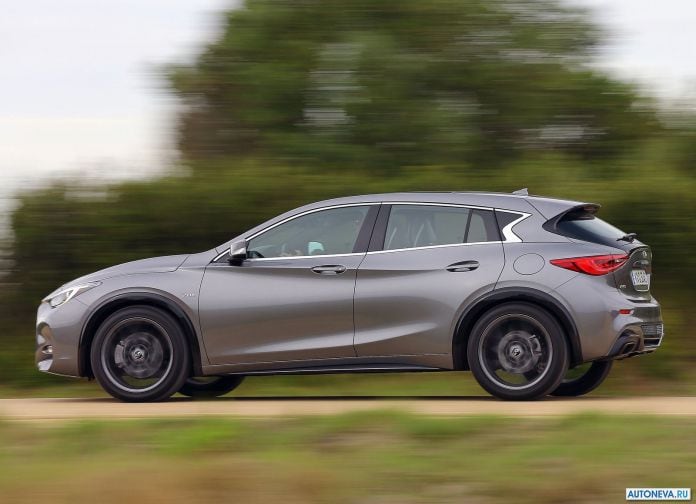 2016 Infiniti Q30 - фотография 51 из 122
