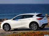 infiniti_2016_q30_058.jpg