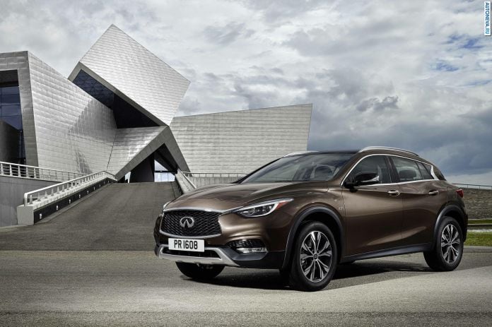 2016 Infiniti QX30 - фотография 1 из 30
