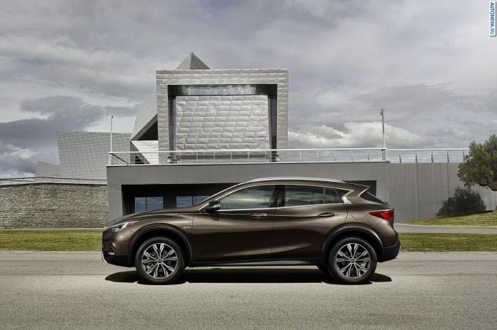 2016 Infiniti QX30 - фотография 9 из 30