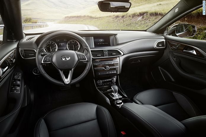 2016 Infiniti QX30 - фотография 27 из 30