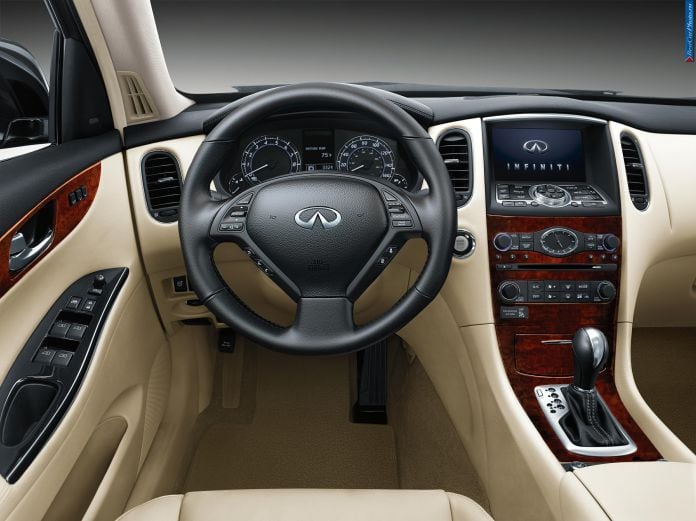 2016 Infiniti QX50 - фотография 10 из 10