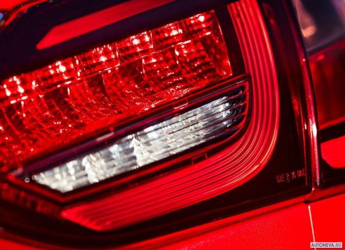 2018 Infiniti Q50 - фотография 64 из 74