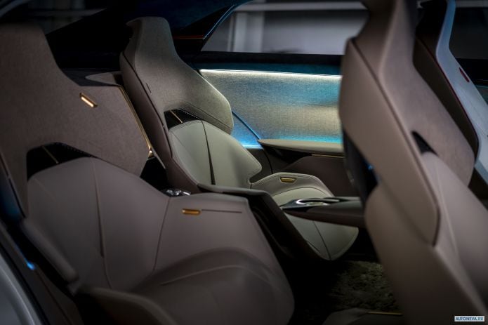 2019 Infiniti QS Inspiration Concept - фотография 25 из 40 2019 Infiniti QS Inspiration Concept - фотография 25 из 40