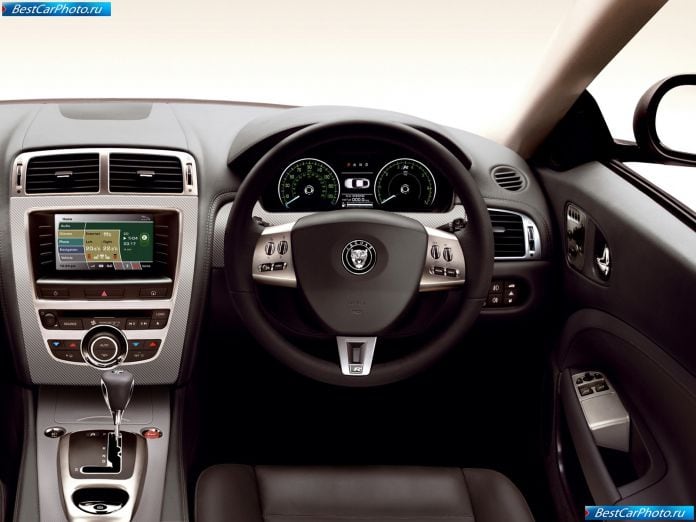 2007 Jaguar Xkr - фотография 19 из 32