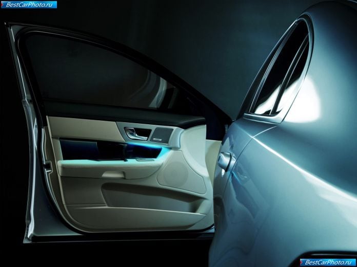 2009 Jaguar Xf - фотография 137 из 182