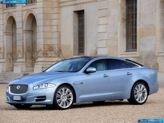 2010 Jaguar Xj - фотография 2 из 92