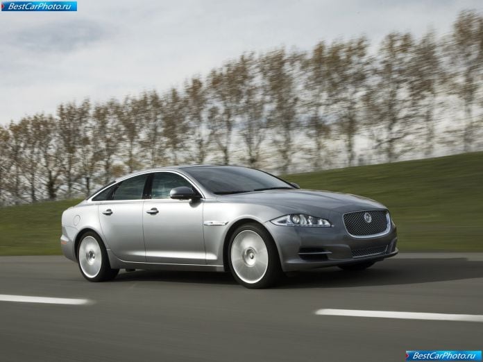 2010 Jaguar Xj - фотография 19 из 92