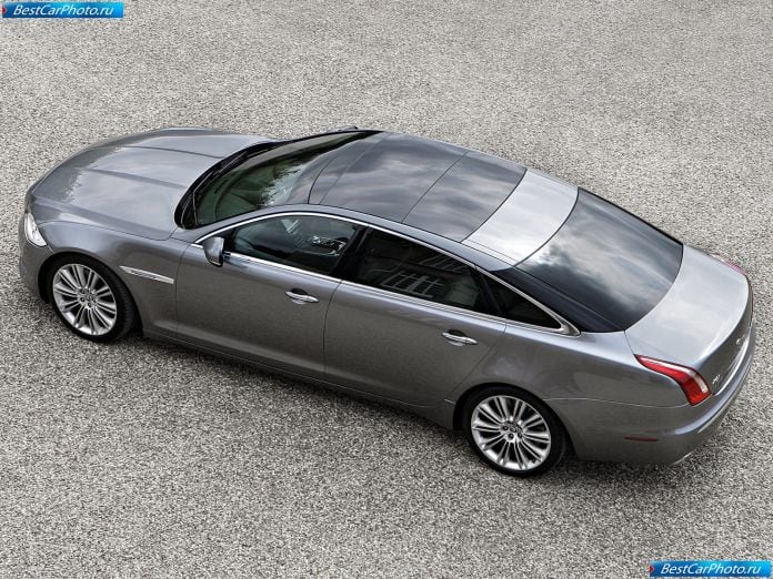 2010 Jaguar Xj - фотография 35 из 92