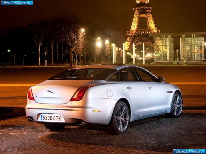 2010 Jaguar Xj - фотография 36 из 92