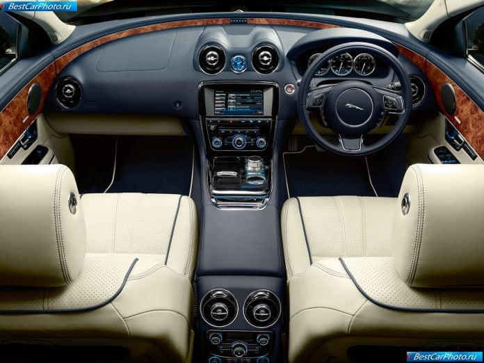 2010 Jaguar Xj - фотография 64 из 92