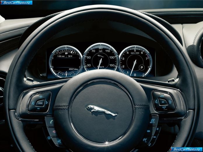 2010 Jaguar Xj - фотография 67 из 92