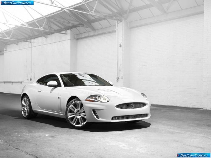 2010 Jaguar Xkr - фотография 7 из 39