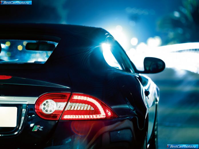 2010 Jaguar Xkr - фотография 27 из 39