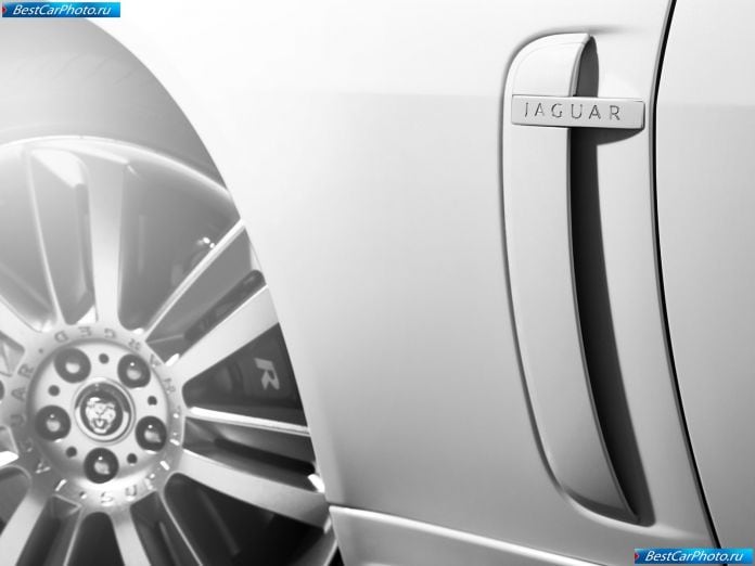 2010 Jaguar Xkr - фотография 30 из 39