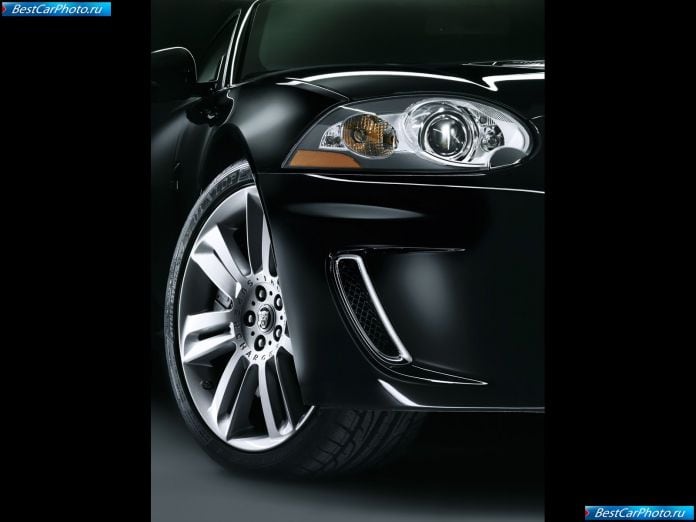 2010 Jaguar Xkr - фотография 38 из 39