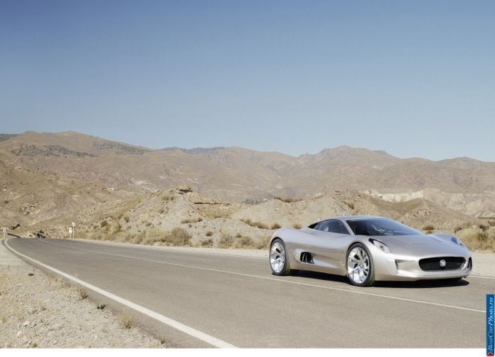 2010 Jaguar C-X75 Concept - фотография 3 из 72