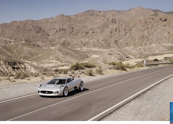 2010 Jaguar C-X75 Concept - фотография 4 из 72