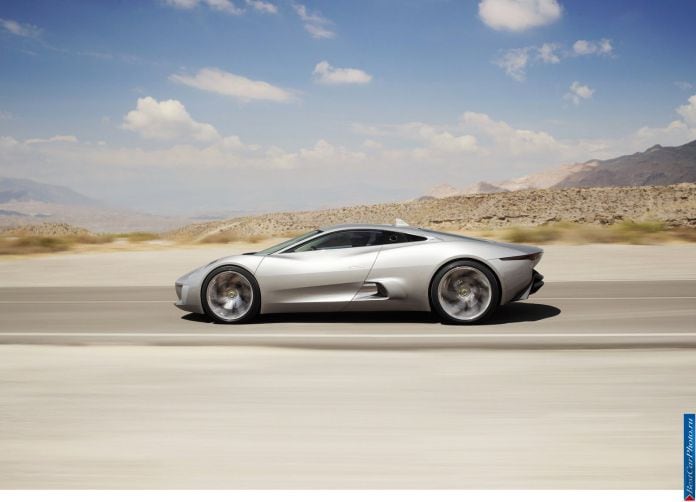 2010 Jaguar C-X75 Concept - фотография 10 из 72