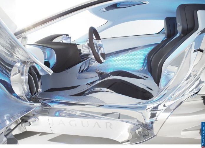 2010 Jaguar C-X75 Concept - фотография 30 из 72